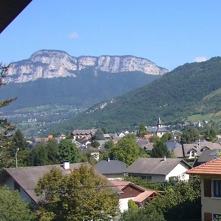 Mit Fruehstueck * Challes-les-Eaux